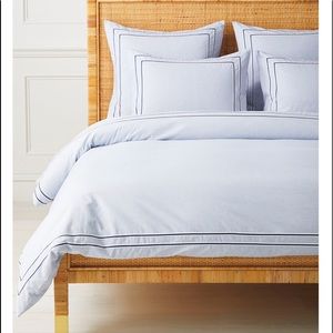 Serena & Lily Hampshire Duvet Queen/Full Light Blue with Navy Stripe boarder
